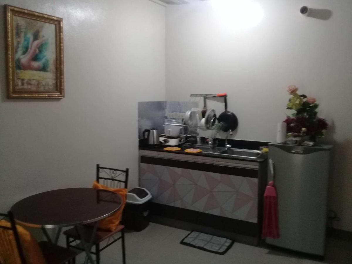 Kassel Residences Staycation Near Naia - Moonwalk Paranaque Paranaque City ภายนอก รูปภาพ